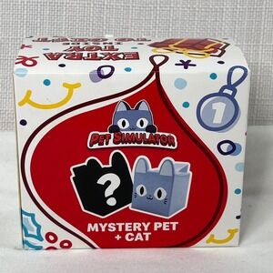 Pet Simulator Mystery Pet Cat Clip On Figures Holiday Box Set 2pc